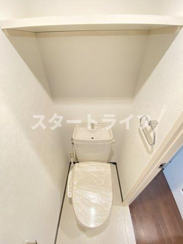 大阪市東淀川区東中島４丁目の賃貸マンションのトイレ