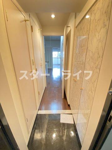 大阪市東淀川区東中島４丁目の賃貸マンションの玄関