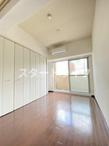 大阪市東淀川区東中島４丁目の賃貸マンションの寝室