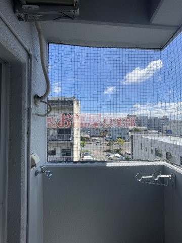 ウエストビルのバルコニー|バルコニー付きです