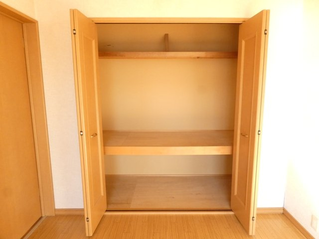 拓穂ハイツ (新開)の収納