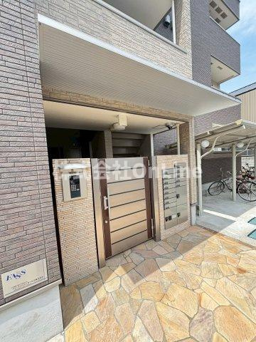 フジパレス森河内西Ⅱ番館のエントランス