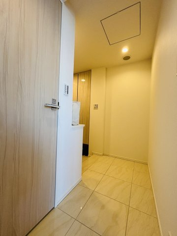 【玄関】