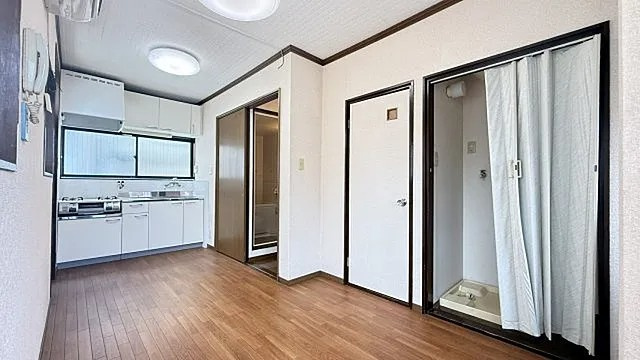 中原通1丁目貸家の居間・リビング