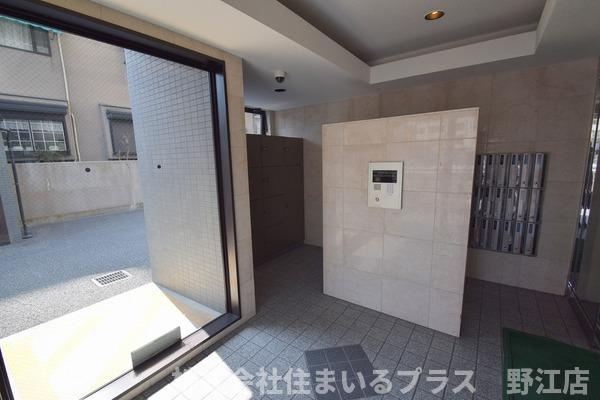 アルバＴのエントランス