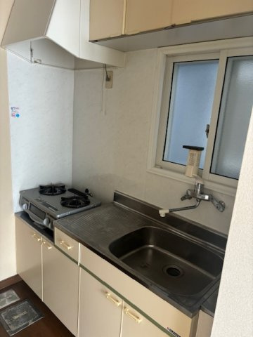 シティパレスA棟のキッチン|102号室のお写真になります（ガスコンロは付きません）