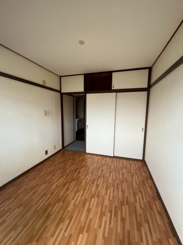 富田団地71号棟の洋室