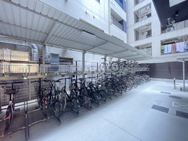 コンフォリア北堀江一丁目のその他共用部分|コンフォリア北堀江一丁目　駐輪場