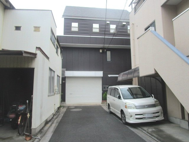 足立区本木１丁目の倉庫
