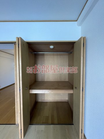 オーシャン日吉Ⅱの収納|こまごまとしたものを収納できそうですね