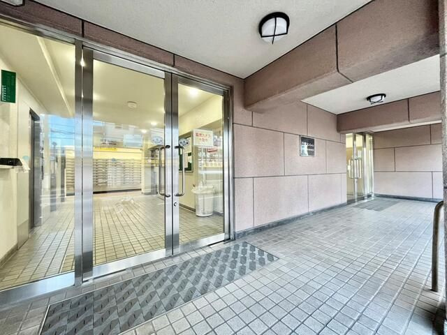 【エントランス】