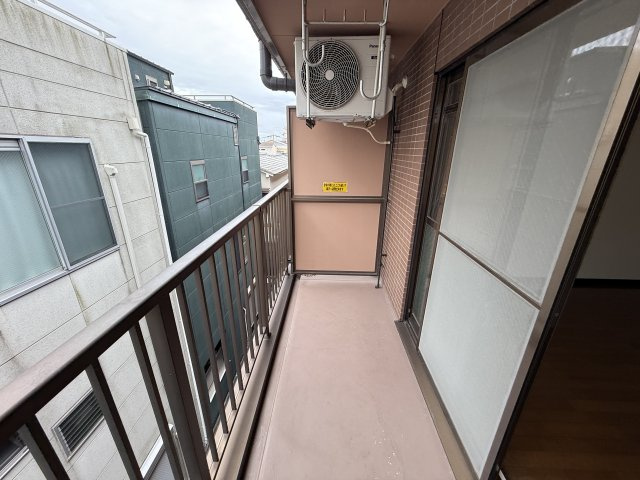 Estudio豊中のバルコニー