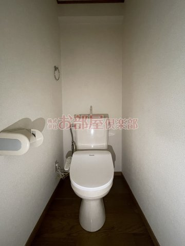 オーシャン日吉Ⅱのトイレ|コンパクトで使いやすいトイレです
