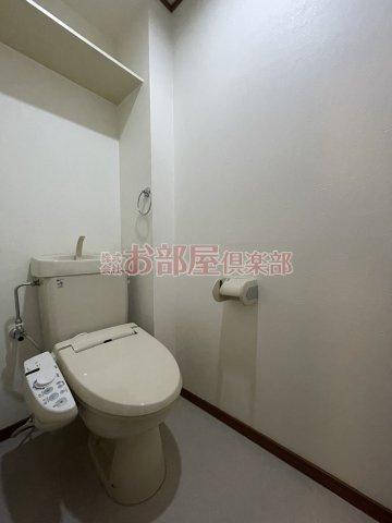 セカンドキャビンのトイレ|清潔感のあるトイレです