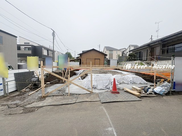戸建 東久留米市小山２丁目の前面道路含む現地写真