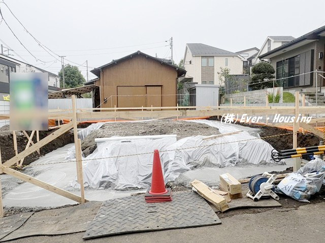 戸建 東久留米市小山２丁目の前面道路含む現地写真