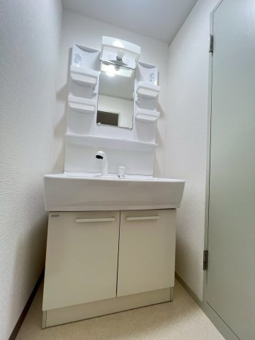 グリーンハイツ紫明園の洗面所