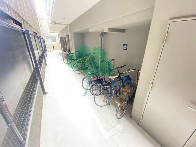 ネストピア東比恵駅前3