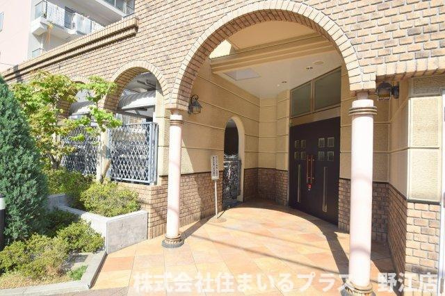 ロジェ今福鶴見のエントランス