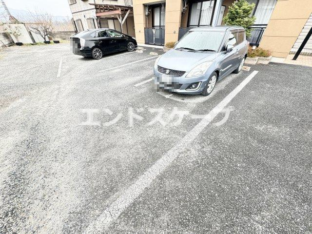 プチモントの駐車場|高崎、前橋のお部屋探しはエンドスケープまで！お客様の理想お聞かせ下さい♪