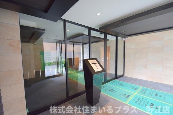 スワンズシティ大阪城コスタのエントランス
