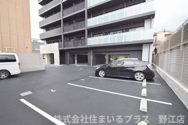 スワンズシティ大阪城コスタの駐車場