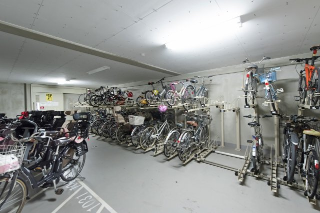 【駐車場】