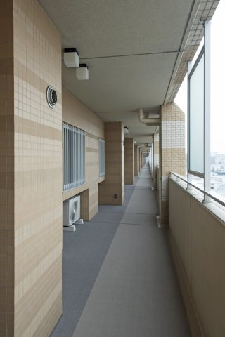 【バルコニー】
