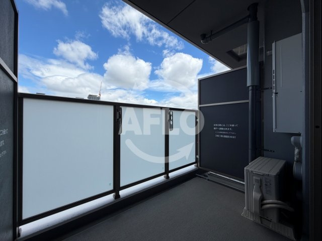 セレニテ東梅田アリエのバルコニー