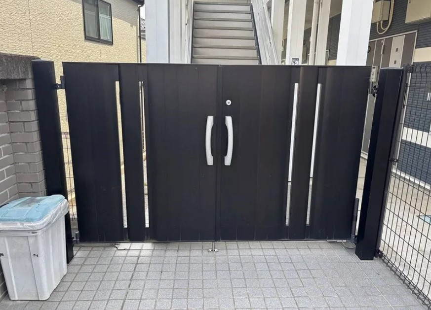 レオネクストセレーネのエントランス