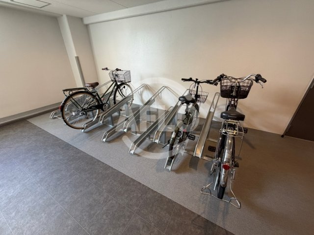 セレニテ東梅田アリエのその他|駐輪場