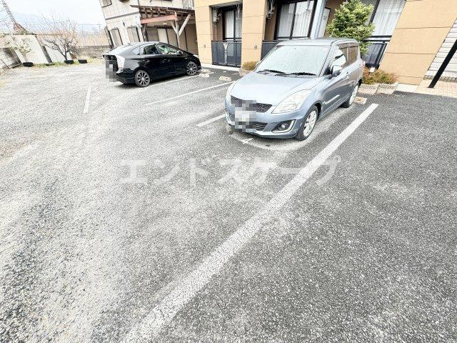プチモントの駐車場|高崎、前橋のお部屋探しはエンドスケープまで！お客様の理想お聞かせ下さい♪