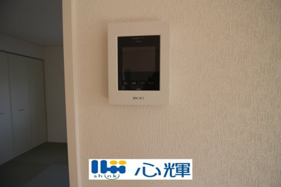 【セキュリティ】 | クレイドルガーデン宇部市西岐波第９（２号棟） | 家事動線を考慮した個所に設置し、防犯性と利便性に優れ快適と安らぎを合わせた優しい設計。
