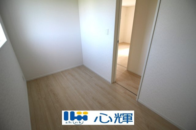 【その他】 | クレイドルガーデン宇部市西岐波第９（２号棟） | テレワークルーム3.5帖は、多目的に活用できます。