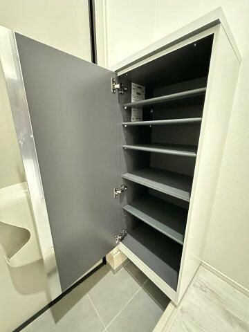 ヒルズ妙蓮寺の玄関