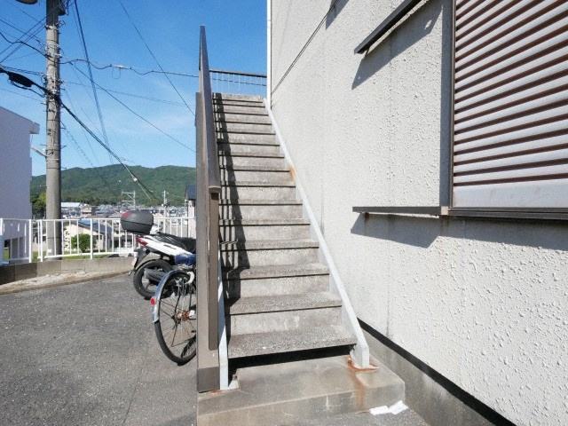桜ハイツの駐車場