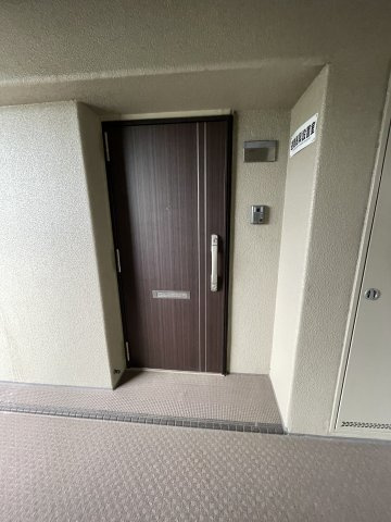 サンライズマンション岩出Ⅶの玄関