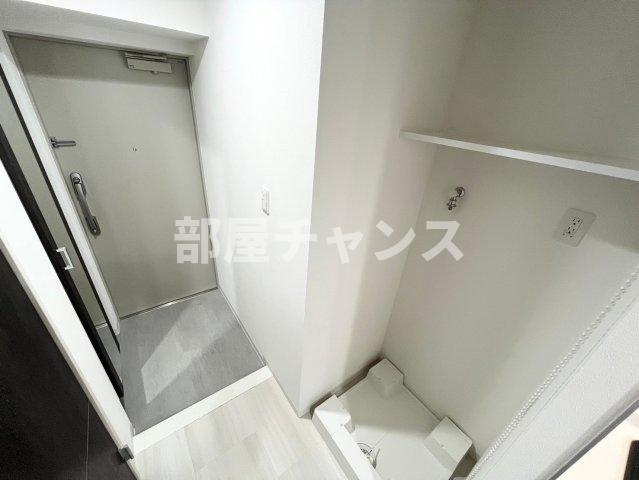 ラ・プレス新栄の玄関|明るい玄関です