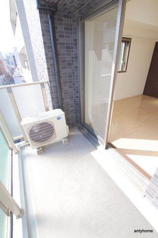 プライマル大阪天満宮　仲介手数料無料のバルコニー