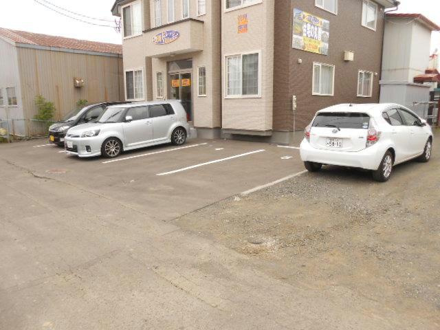 豊川ビレッジの駐車場