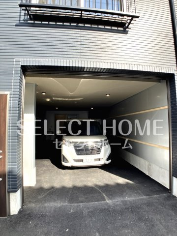 【駐車場】 | Ｇａｒａｇｅ　Ｖｉｌｌａ　西岡崎 | 駐車場があるので、車を買う予定の方も安心です