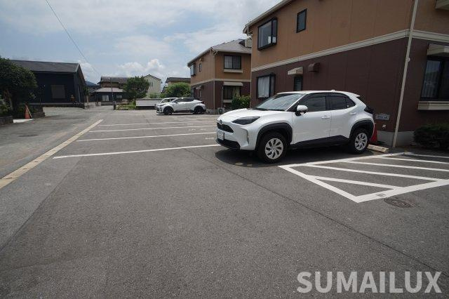 上益城郡益城町大字安永のアパートの駐車場