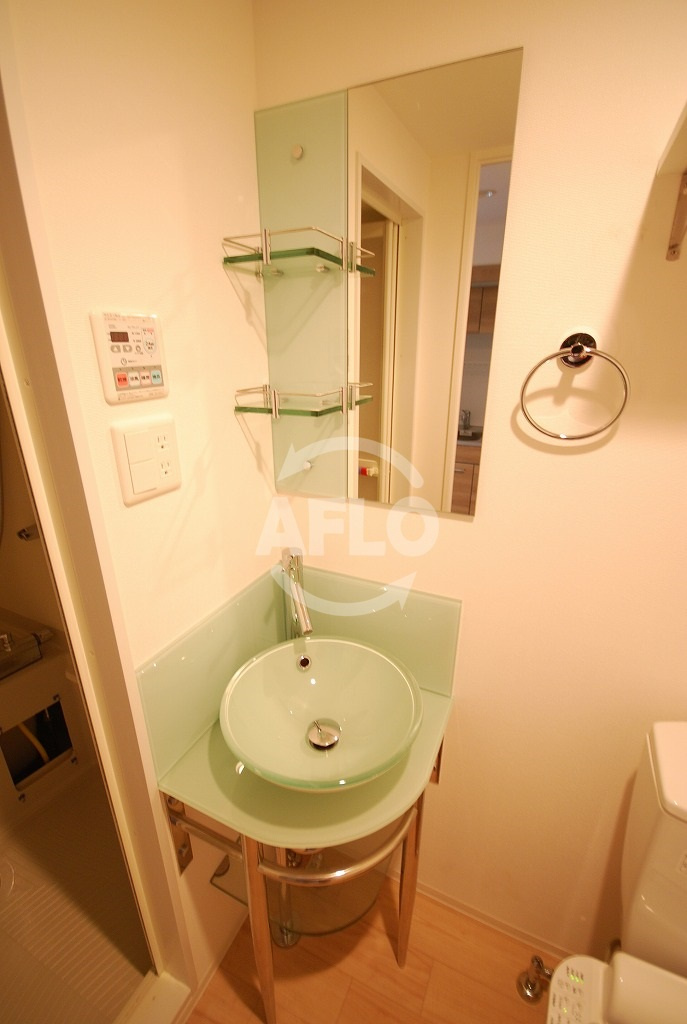 ベルエ難波西の独立洗面台|ベルエ難波西　独立洗面化粧台