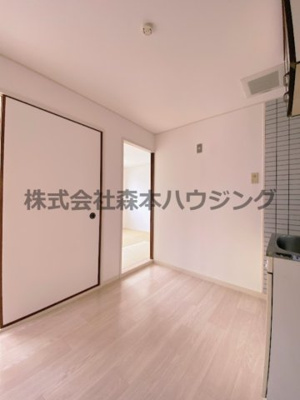 【居間・リビング】 | 　下木田マンション | きれいなキッチンスペースです