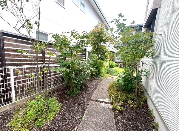レントハウス社台の庭