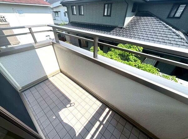 レントハウス社台のバルコニー