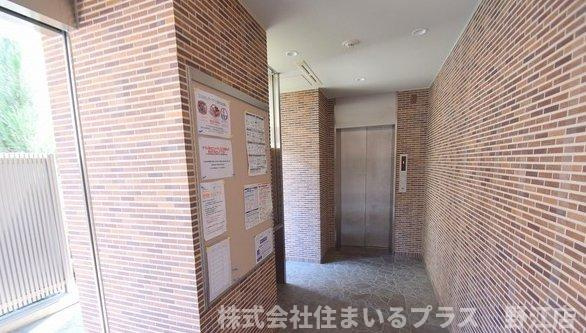 ＩＫカーサのエントランス