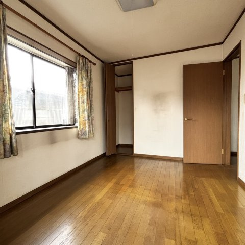 前橋市西片貝町4丁目の洋室