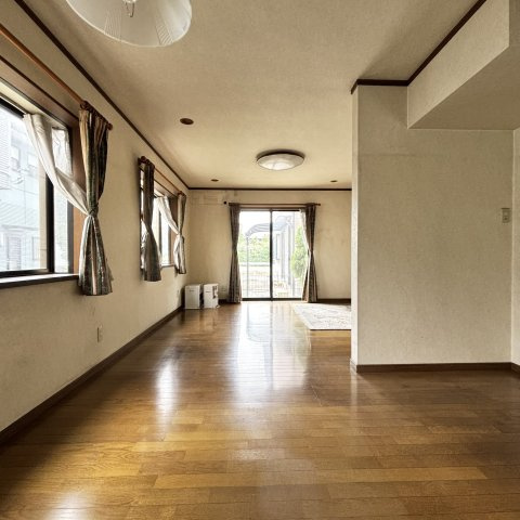 前橋市西片貝町4丁目の居間・リビング