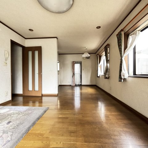 前橋市西片貝町4丁目の居間・リビング